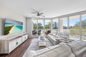 Large Open Living Room with Reclining Leather Chairs