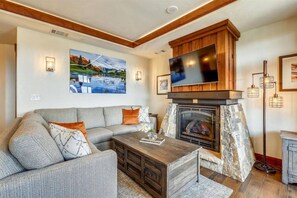 Luxury 2 Bedroom