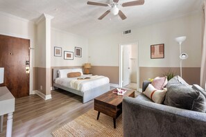 06 Entry, Living & Bed Area