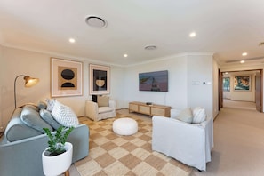 Upstairs Retreat – a versatile second living area, perfect for kids or a quiet escape