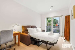 Third bedroom with balcony and sofa bed for up to 2 people