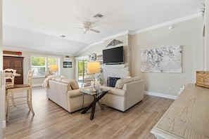 Bright open floorpan