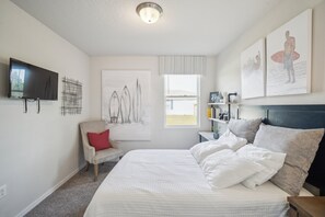 Screen, Indoors, Chair, Furniture, Cushion