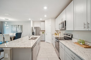 Indoors, Kitchen, Appliance, Microwave, Oven