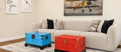 Stylish decor & vibrant accents create the perfect retreat for relaxation!