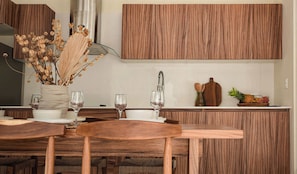 Mesa de Comedor - Dinning Table