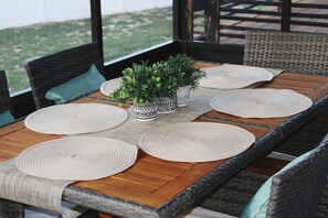 Outdoor dining