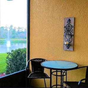 Enjoy the fountain view