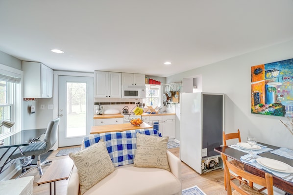 Waterford Vacation Rental | Studio | 1BA | 2 Steps Required | 500 Sq Ft