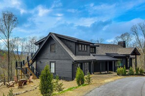 Exterior | Shared Fire Pit