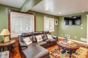 Living Room | Main Level | Free WiFi