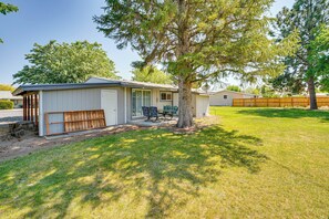 House Exterior | Private Backyard