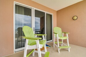 Balcony | Single-Story Condo on 7th Floor | 737 Sq Ft
