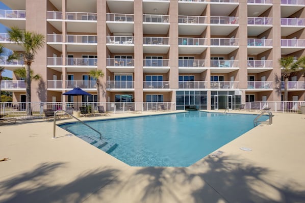 Gulf Shores Vacation Rental | 1BR | 2BA | Step-Free Entry Via Elevator
