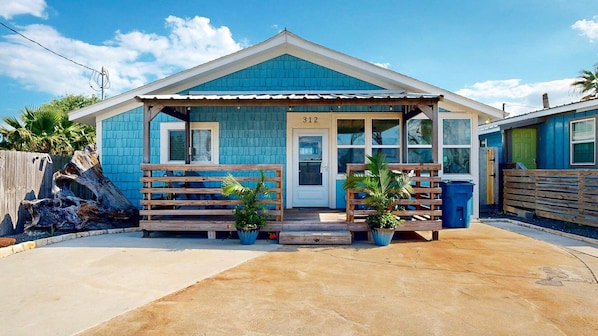 Front of house, with ample parking