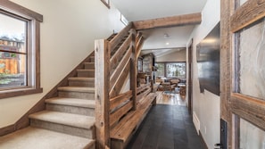 The Summit Chalet (8400)