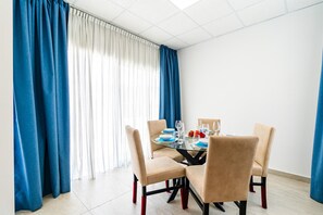 Aeolis Court Apartment by Ezoria Villas (15066)