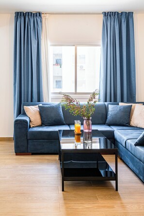 Aeolis Court Apartment by Ezoria Villas (15068)