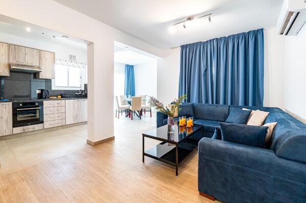 Aeolis Court Apartment by Ezoria Villas (15063)