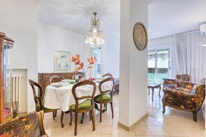 Living and dining room