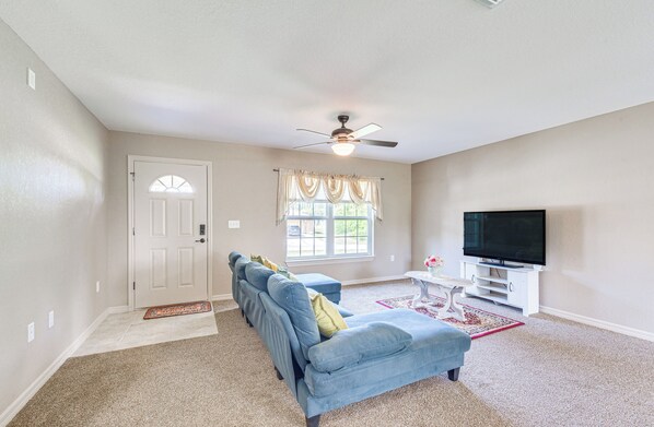 Ocala Vacation Rental | 3BR | 2BA | 1 Step to Enter | 1,700 Sq Ft