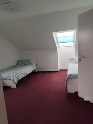 Ferienwohnung 1-4 Pers., 70 m²-Schlafzimmer 1 mit 2 Doppelbetten