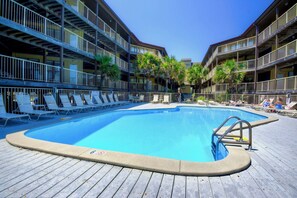 Sandpiper Close up view of pool