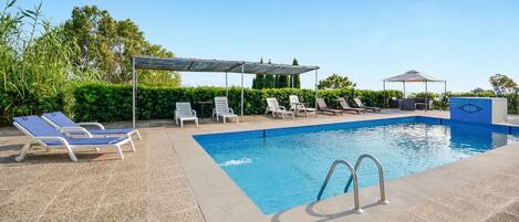 pool