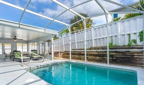Private pool with heating!