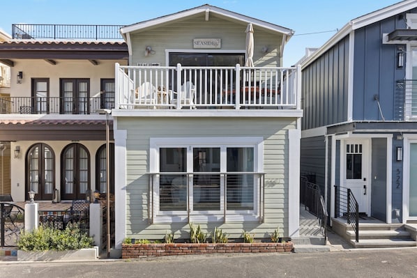 320E - Welcome to 320 Eucalyptus