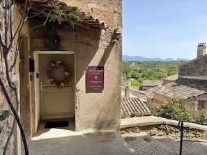 Maison "Châteaux-Lavandes" principal entrance