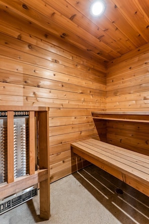 Private sauna great for relaxing!