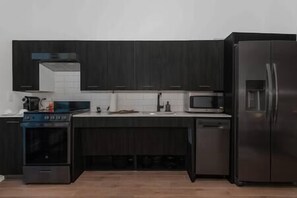 Kitchen (1)
