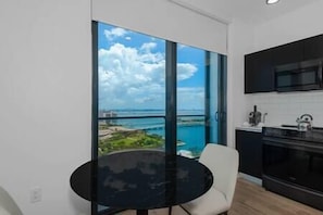 Dining Area (1)