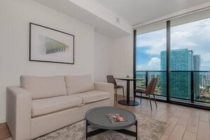 Living Room (2)