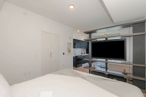 Bedroom (2)