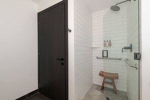 Bathroom (1)