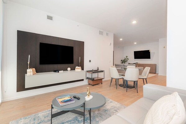 Living Room (1)