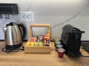 Kaffe och/eller kaffebryggare