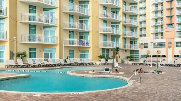 01_ClubWyndhamTowersontheGrove_063