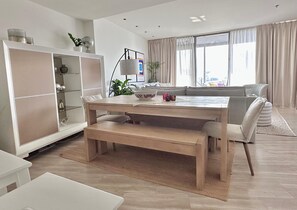 レストラン