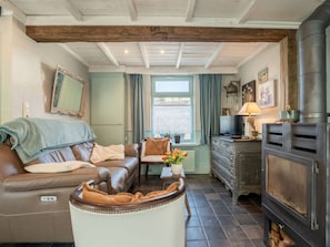 Möbel, Interior Design, Holz, Flooring, Decke, Fussboden, Couch, Zimmer, Wohnzimmer, Beleuchtung
