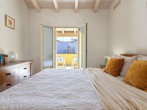 Home, Apartment, Balcony, Estate, Shade, Villa, Eco Hotel, Porch, Landscaping, Mansion