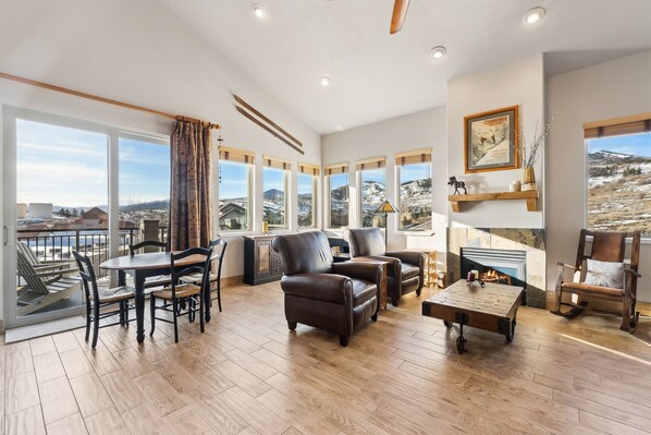 Top Floor at Crestview