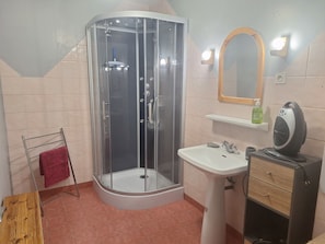 Kylpyhuone