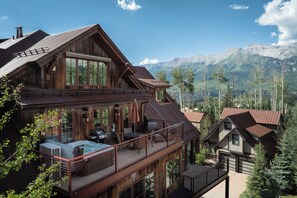 Private deck at the Veranda at Trails Edge with unobstructed mountain views