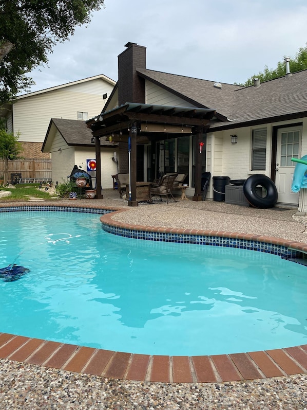 The Ultimate Staycation 3-Bedroom, San Antonio with Pool