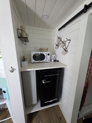 Mini fridge and microwave, in addition to the cooktop, etc give you options for easy meal prep!