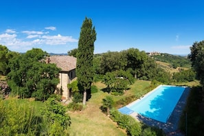 Lage des Podere Palazzone - Toscana Autentica in einer Oase der Ruhe