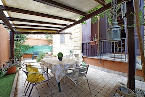 Balcony / Terrace / Patio, Garden